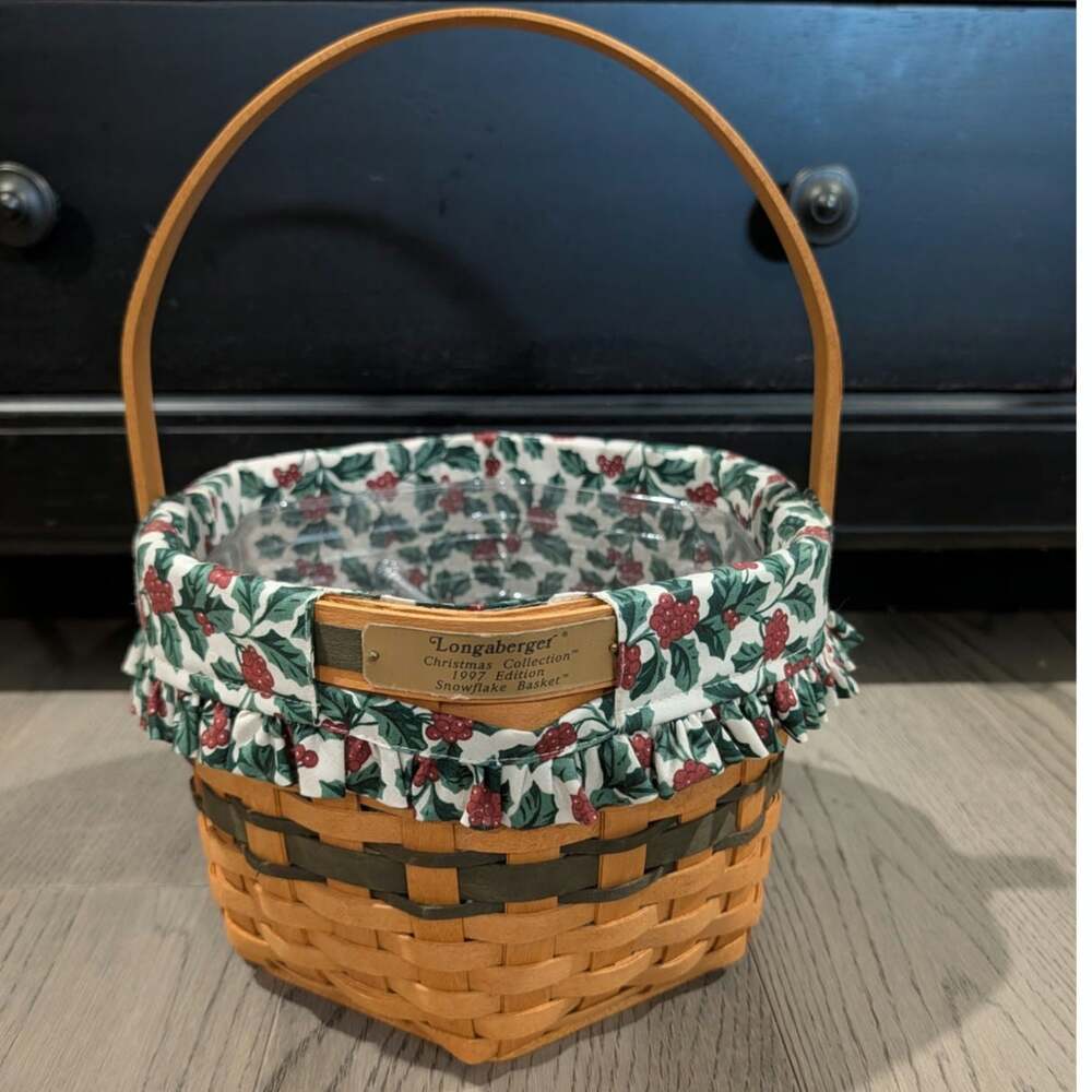Vintage Longaberger Snowflake Basket 1997 Christmas Collection Liner and Insert